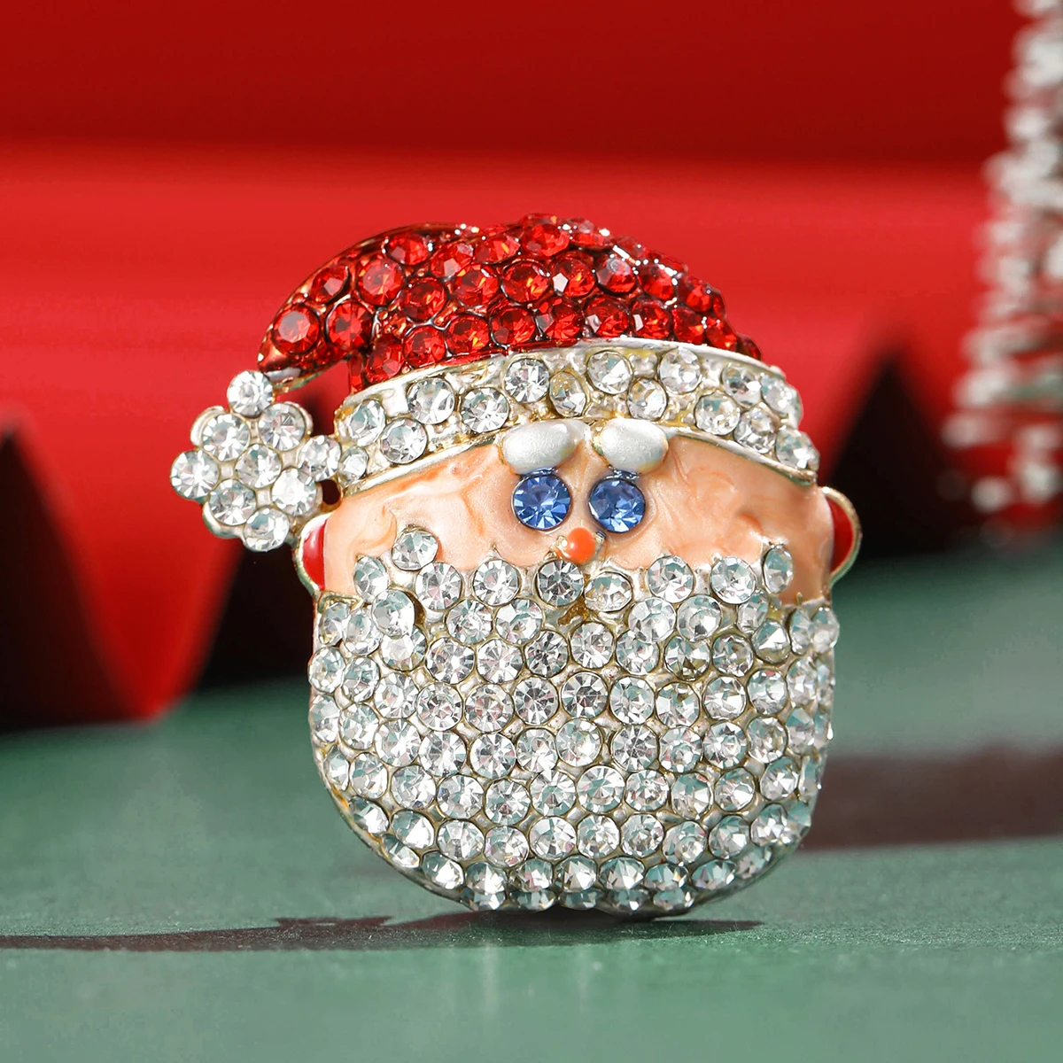 Dmari Christmas Brooch Gift For New Year Cute Rhinestone Santa Face Lapel Pin Family Party Jewelry Accessories