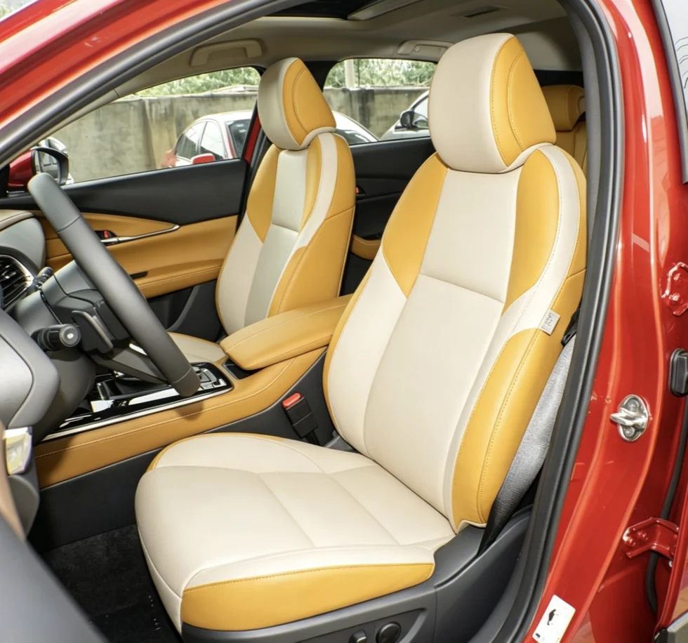 Für Mazda CX30 2020~2023 Maßgefertigte Autositzbezüge Luxuriöses Nappaleder 100% Passgenau Innenraumzubehör 360 ° Vollständige Abdeckung – Detail 2