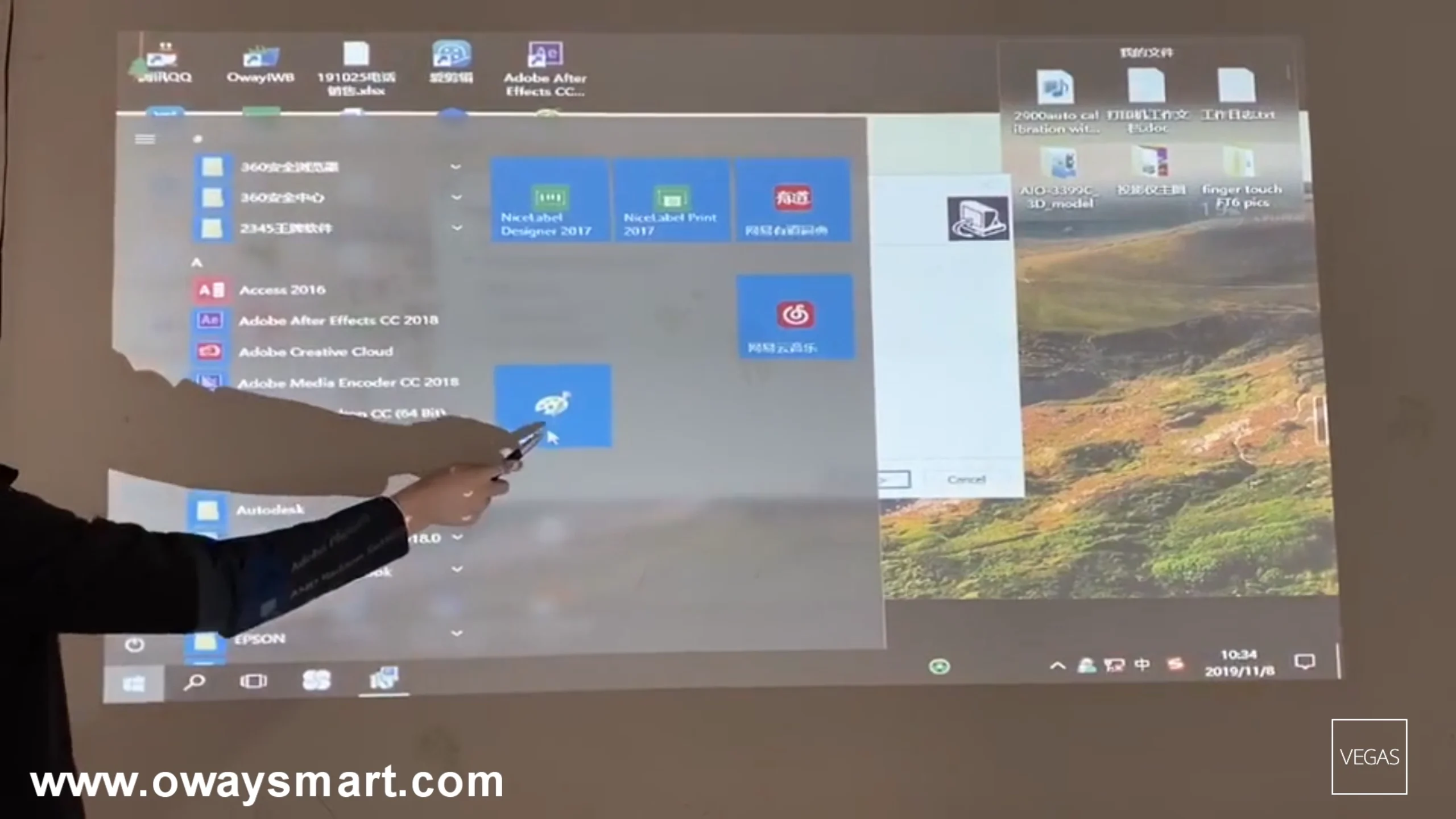 سبورة بيضاء إلكترونية ذكية تفاعلية صغيرة مقاس 100 بوصة لنوع السبورة البيضاء للتعليم في الفصل الدراسي والمكتب