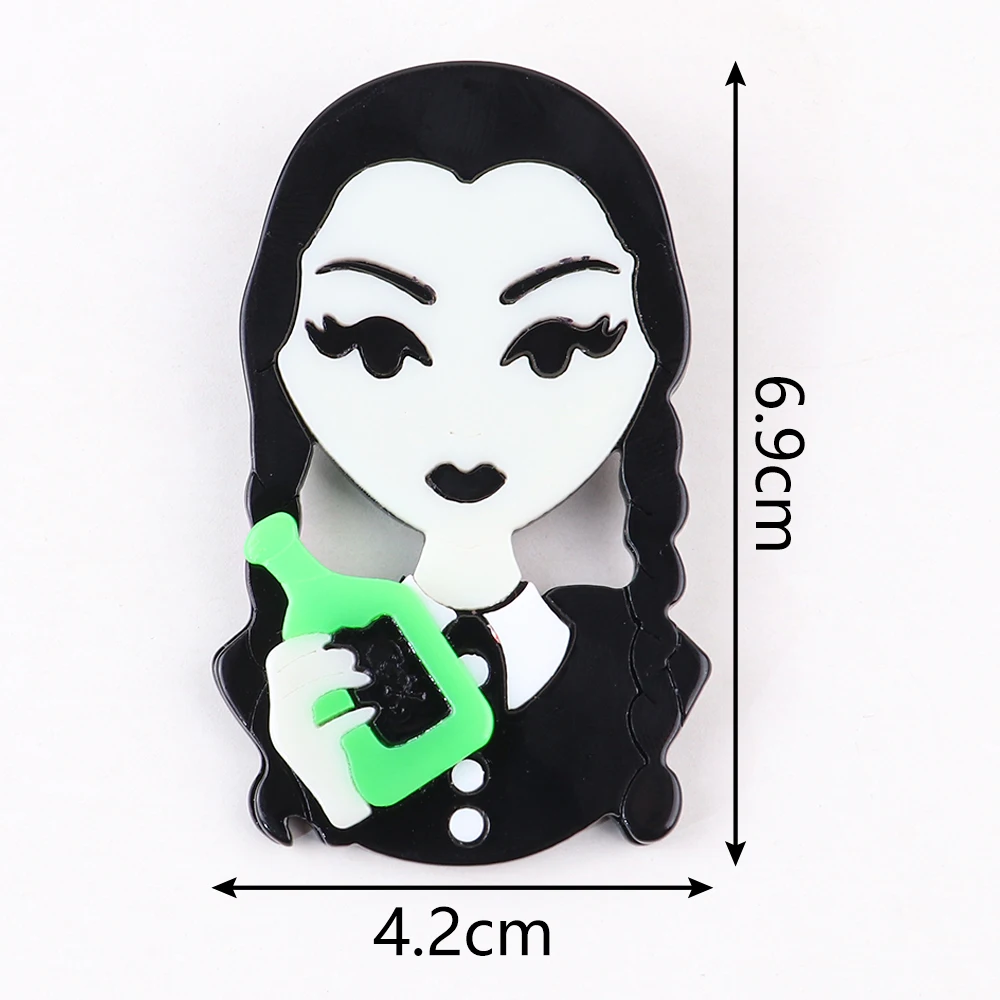 New Fashion Green Poison Girl Acrylic Brooches Pin for Women Gothic Punk Witch Lady Figure Badge Lapel Pins Brooch Jewelry Gifts