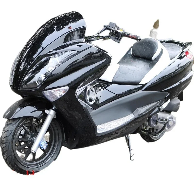 Scooter motorcycle, sports car cruiser, national IV EFI, outdoor locomotive