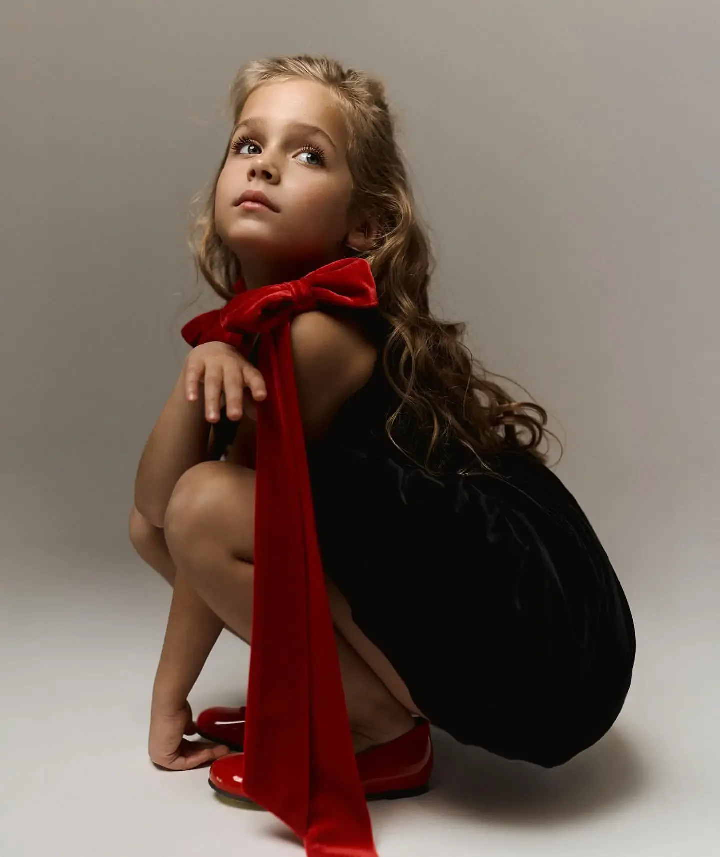 

Bows Wedding Party Birthday Dresses for Kids Prom Dress Black Velvet Flower Girl Dress Short Toddler Pageant Ball Gowns Red
