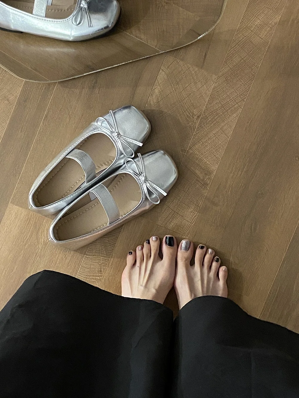 

Элегантные туфли Мэри Джейн с плоской подошвой и бантом от YesDay для женщин: удобные, модные, легко надеваемые.