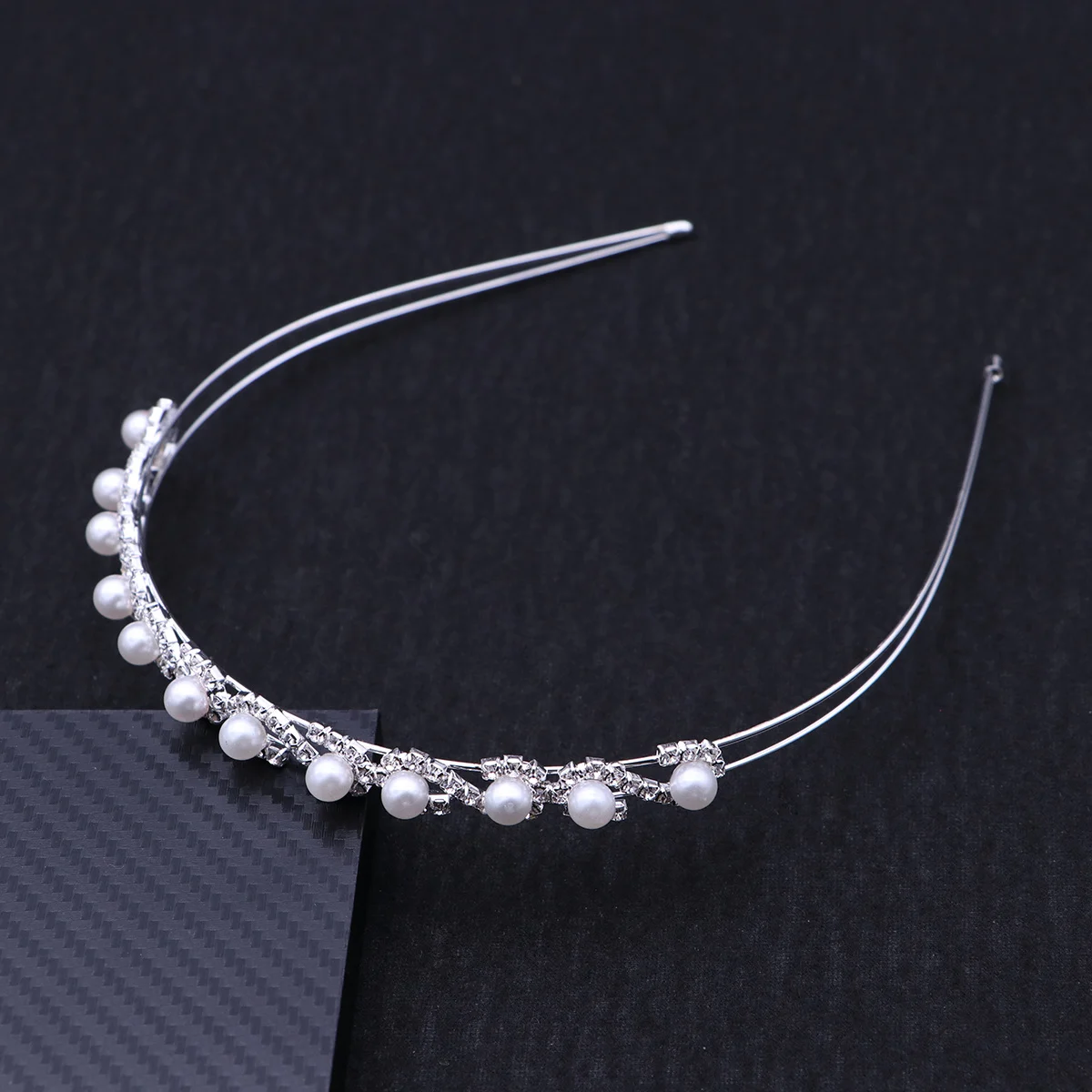

Double Band Pearl Headband Gorgeous Rhinestone Bridal Tiara Wedding Engagement Hairpiece for Women Pearl Headpiece