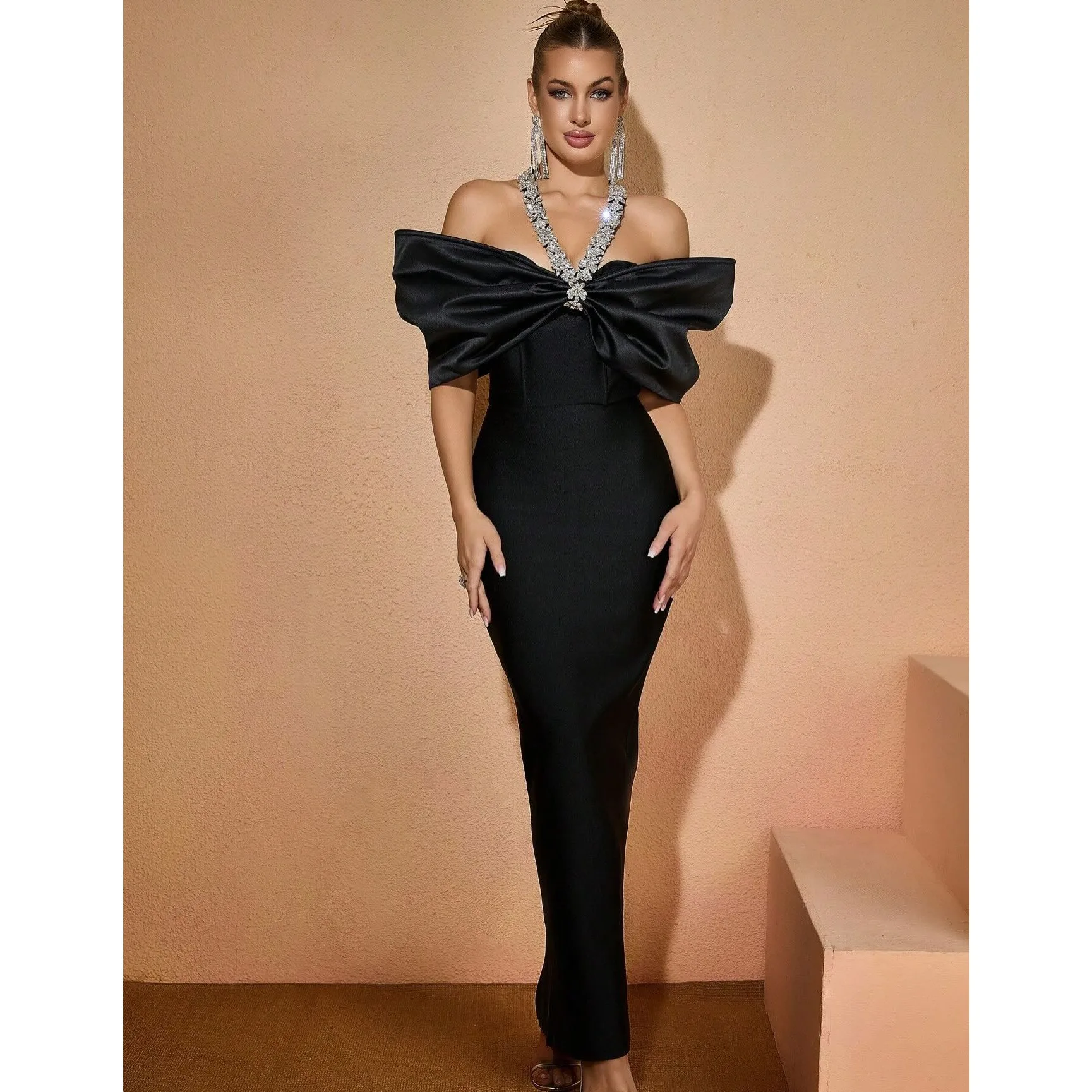 Robes de bal noires simples pour femmes, personnalisées, à épaules dénudées, sans manches, coupe droite, longueur cheville, robe de soirée, nouvelle collection 2026