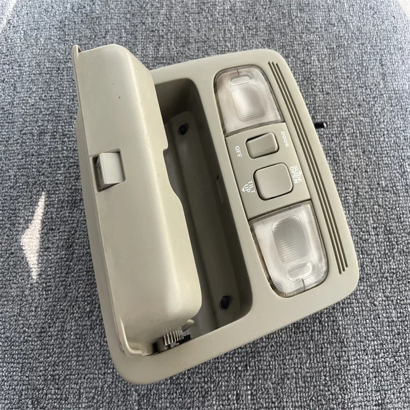 Suitable for Toyota 6th generation Camry sunroof switch assembly roof glasses case reading light dismantling parts