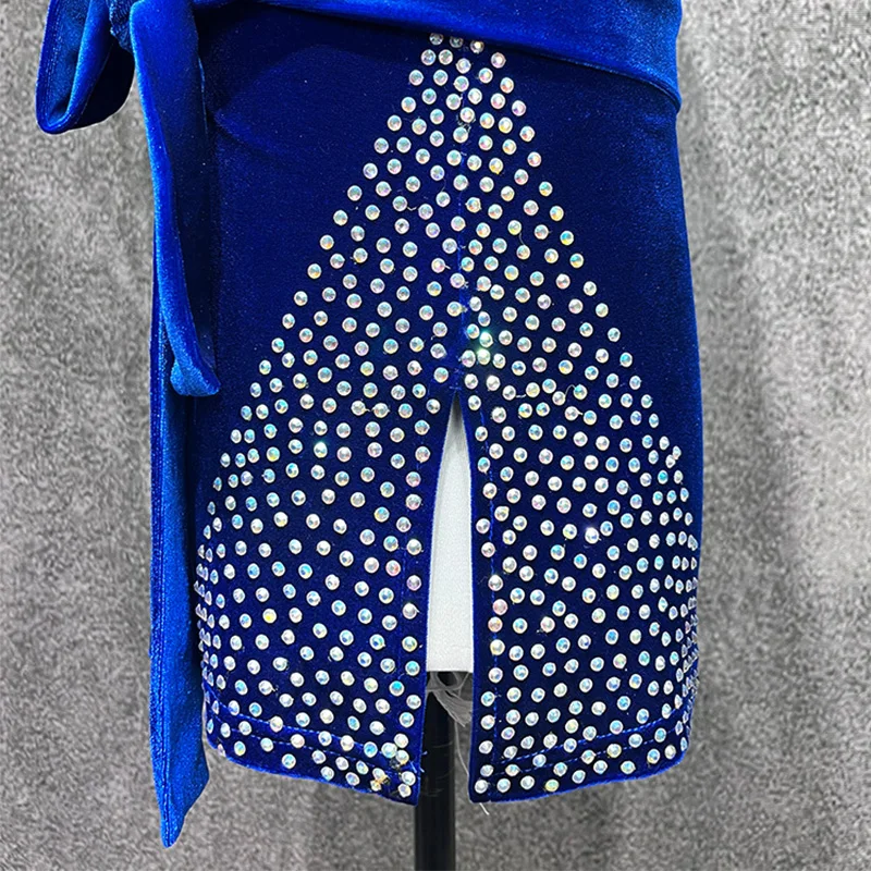 Silde Slit Rhinestone Latin Dance Tops Boys Long Sleeves Royal Blue Competition Shirt Cha Cha Performance Dance Costume DNV21840