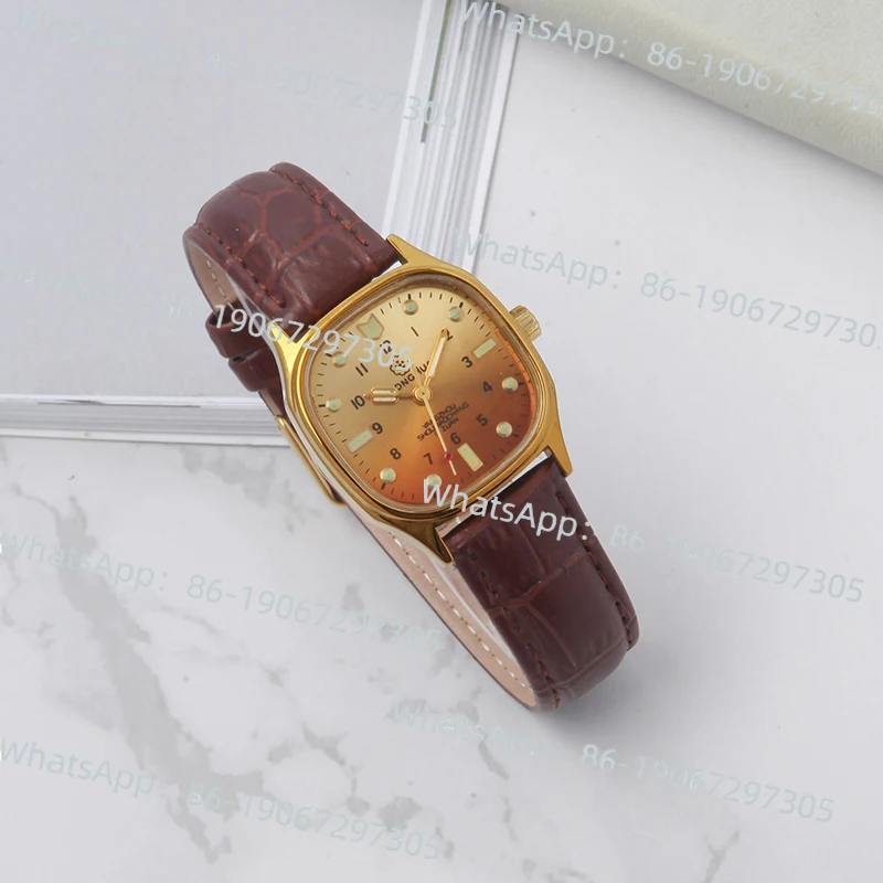 

Yangzhou Old Qionghua Brand Square Retro Simple Calendar Week Men's Manual Mechanical Watch