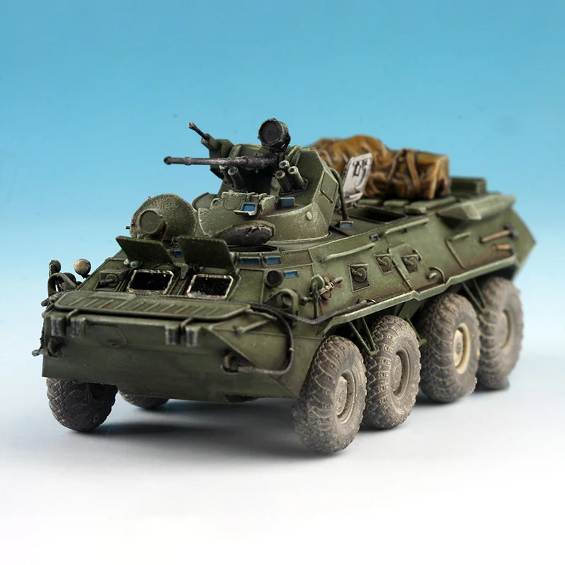 AM 1:72 Scale Plastic Russian BTR-80A BTR80 Armored Vehicle Model Adult Toys Cars Classics Gifts Souvenir Static Display