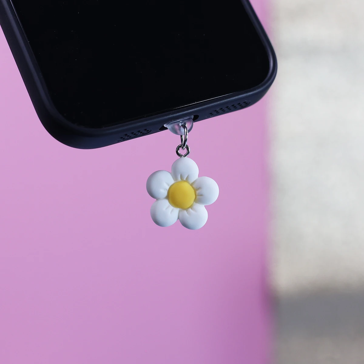 White yellow heart small flower cute and beautiful phone dust plug accessory decoration suitable for iPhone For Samsung Type-C