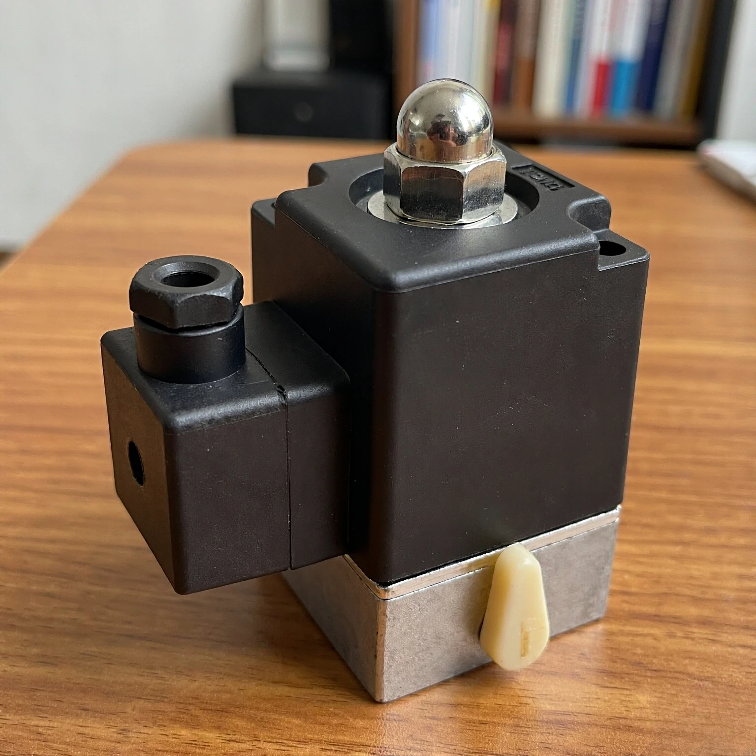 Pilot Head K23D-2/K23D-3 Pilot Operated Solenoid Valve K23JD-10/15/20/25W K25JD K25D Pneumatic Directional Control