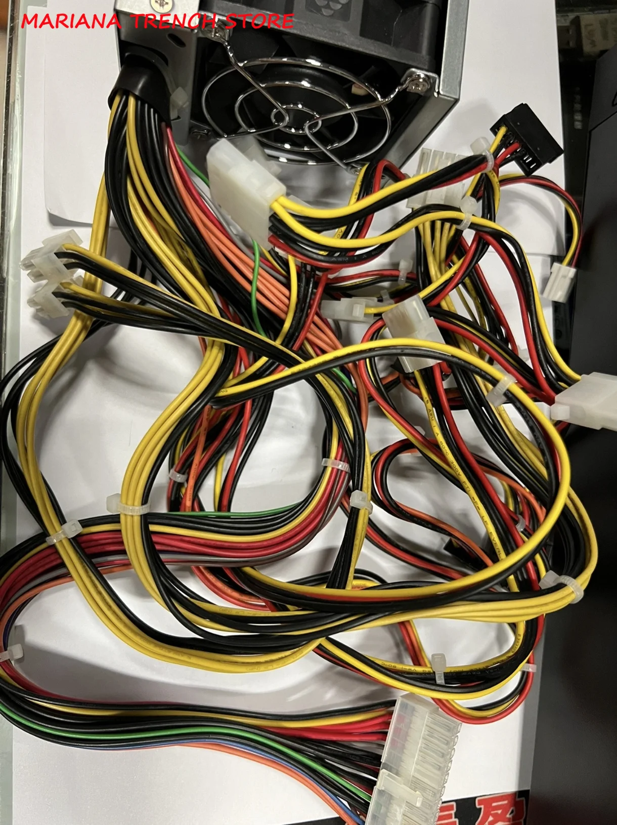 FSP700-602UE per alimentatore server 700 W 2U con classificazione FSP