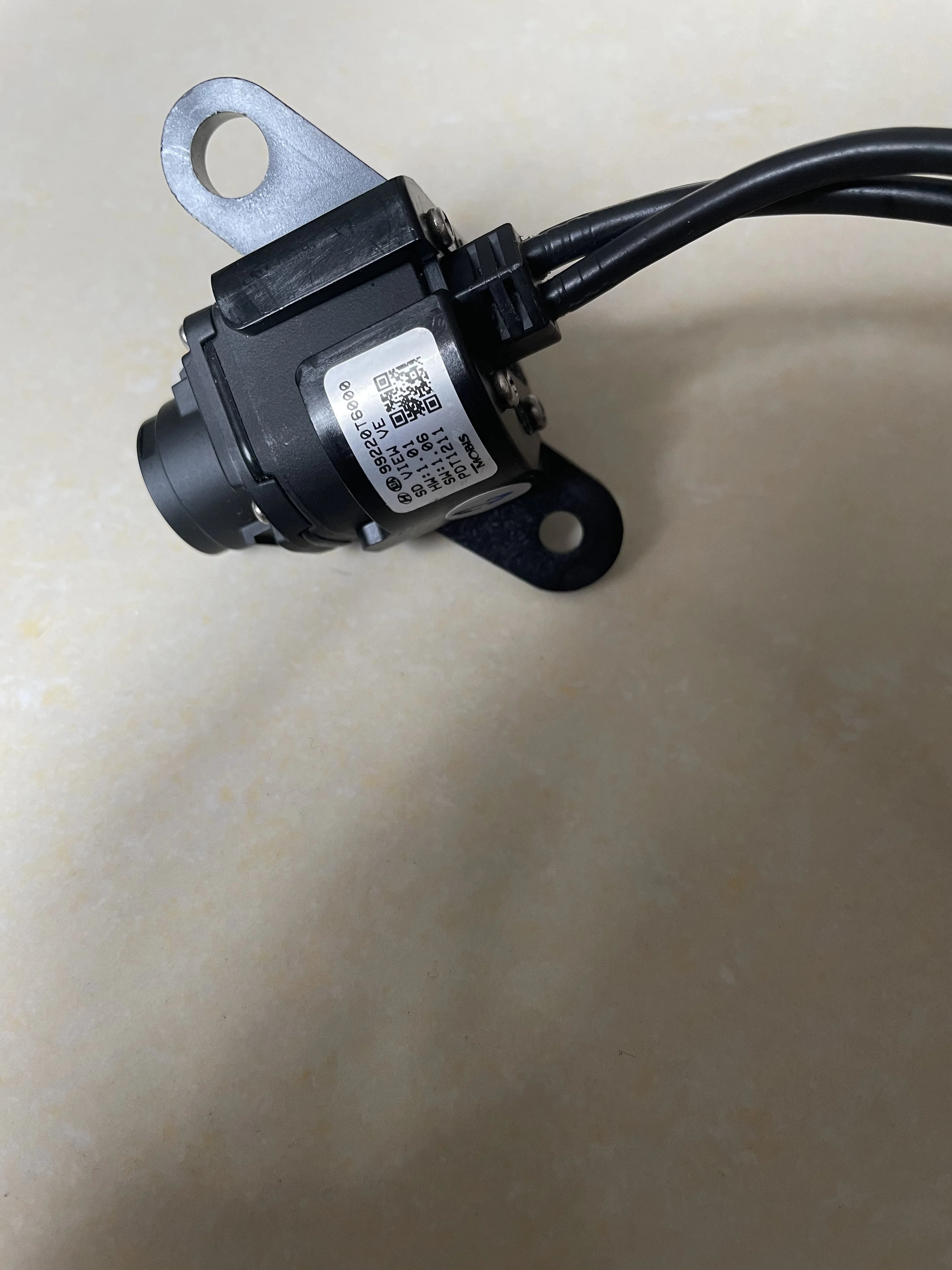 1PCS  3793334200   S  99220T6000   G     380333420W            1149080000     GV70 G80  GV80  camera   RG3L-R     202828-1110