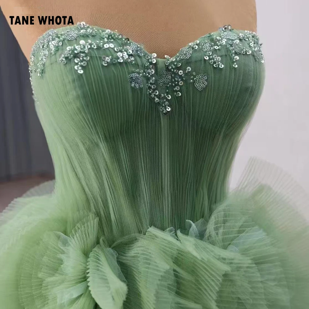 

Роскошные вечерние платья 2026: Длинные зеленые платья без рукавов с вырезом «сердечко», шнуровкой на спине и пайетками