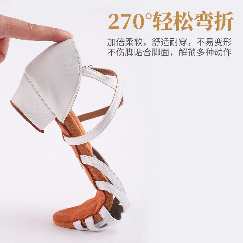 Nuevos zapatos de baile latino para niñas, zapatos de baile de salón Salsa, sandalias de Salsa de Tango para niños de tacón bajo, zapatos de baile para damas