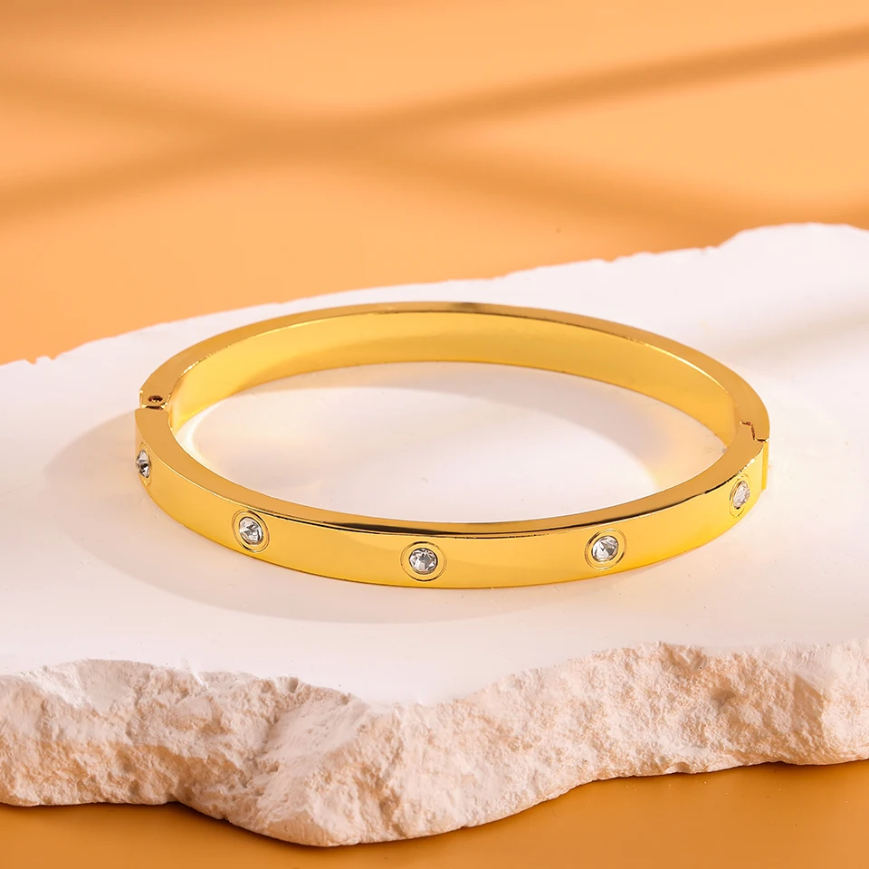 Minimalistisches rundes Zirkon-Einlege-Armband aus Edelstahl in Silber oder Gold, modisches Accessoire für den täglichen Gebrauch, Unisex-Geschenk. – Detail 10