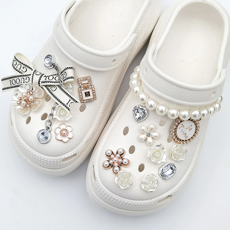New Set Pearl Butterfly Personalized Shoes Decoration Fashion Multi-color Shoe Charms DIY Removable Shoe Buckle 1Set