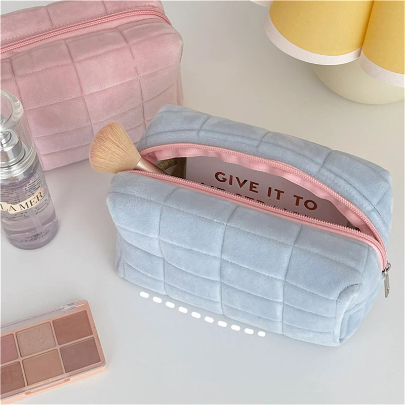 Large Capacity Solid Color Cosmetic Bag Cute Fur Makeup Bag For Women Travel Make Up Toiletry Bag Washing Pouch Plush Pen Pouch