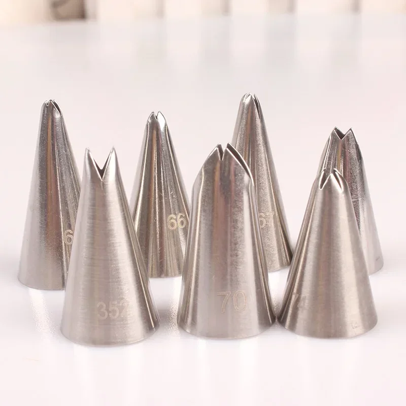 7pcs Different Styles Icing Piping Nozzles Leaf Leaves Stainless Steel Nozzles Set For Cake Tool Cupcake Pastry Tips Tools