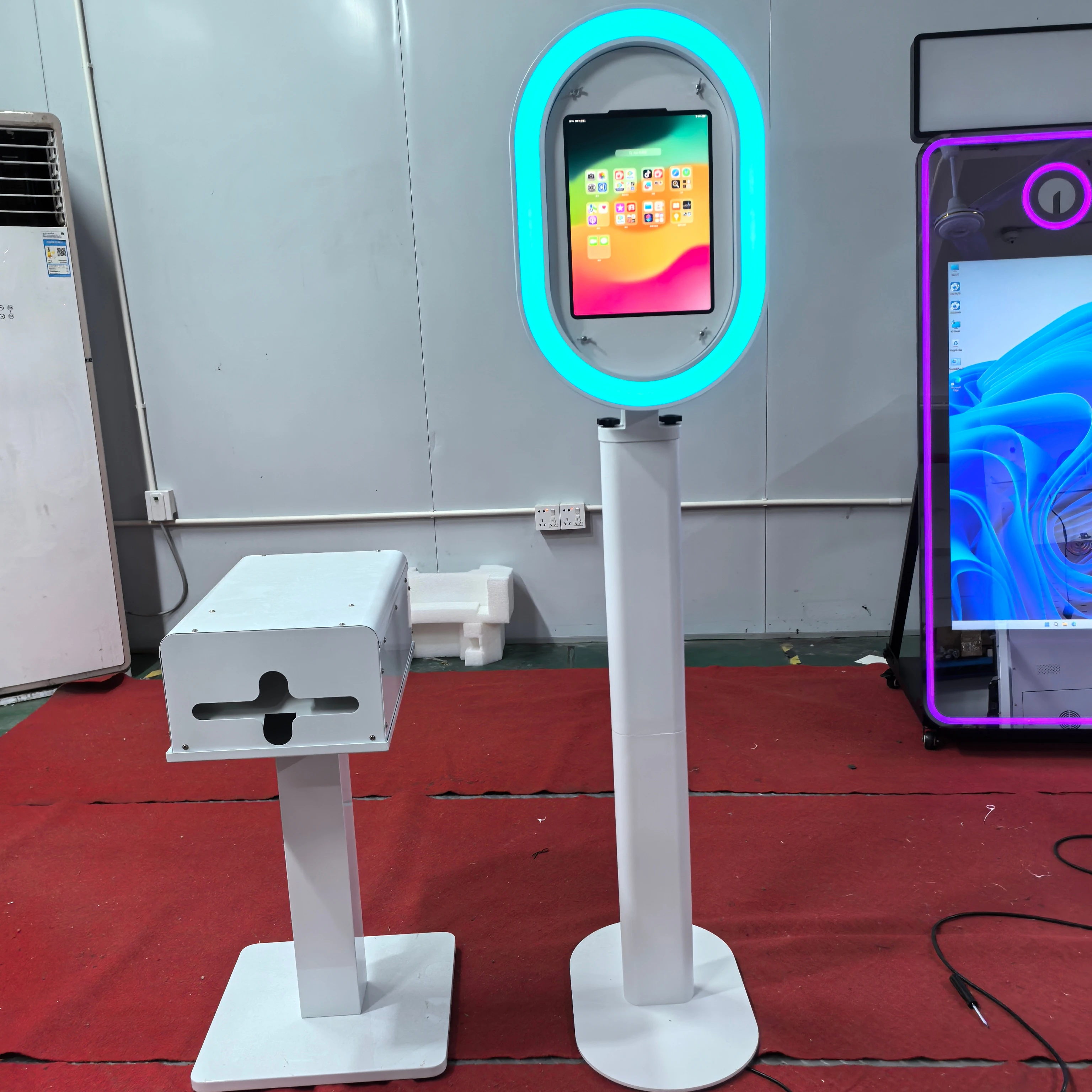 Portable Selfie iPad Photobooth Machine with Wedding Ring Light for Advertising & Equipment for Weddings & Events