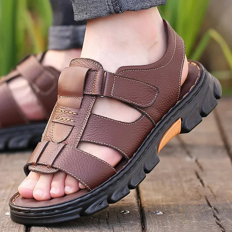 Loveontop sandal pria sepatu pantai baru sandal kulit sapi sandal luar ruangan Non-slip bersol tebal sandal kulit untuk pria Sandalias Hombre