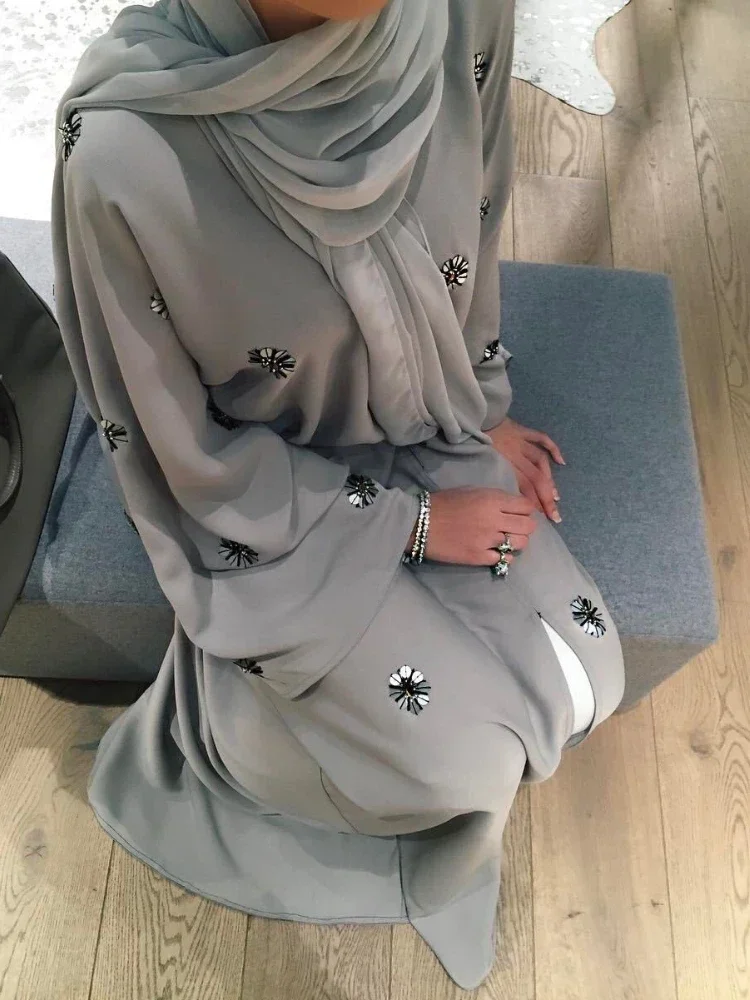 

Eid Mubarak Abaya Beads Dubai Luxury Turkey Muslim Fashion Hijab Dress Abayas for Women Islam Kaftan Robe Kimono Femme Musulmane
