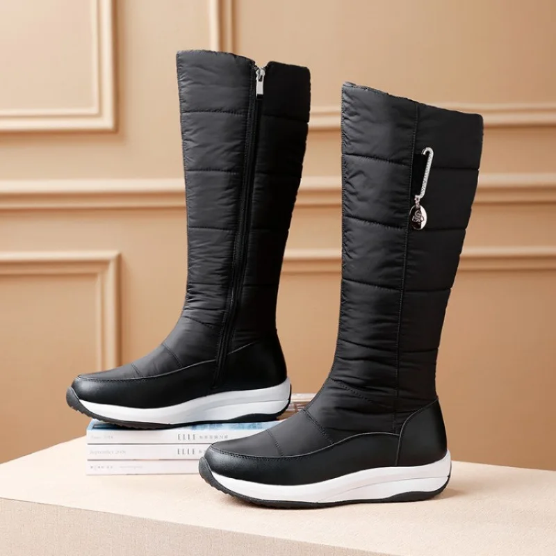 Nuevas Botas de Nieve Cálidas y Gruesas con Decoración de Pedrería Metálica, Botas de Media Caña con Cremallera Lateral, Botas Casuales de Viaje para Mujer con Tacón Plano de 3.5CM