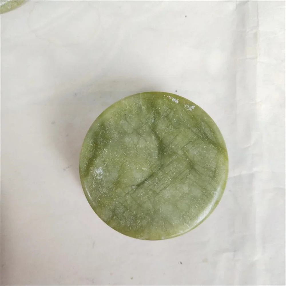 Natural Jade stone slices is a large Aquarium Mineral Flakes Natural Eyelash Extension Jade Slice Crystals