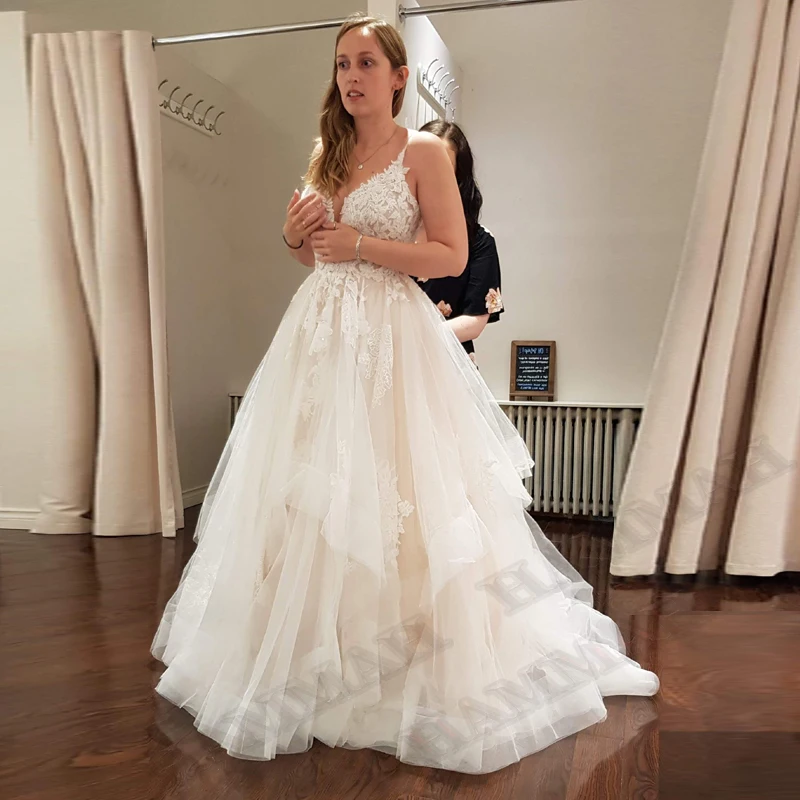 2024 Modest Brush Train Wedding Dresses Brides Gown Tiered Appliques Backless Sposa Vestidos Bridal Party Suit Robe De Mariée