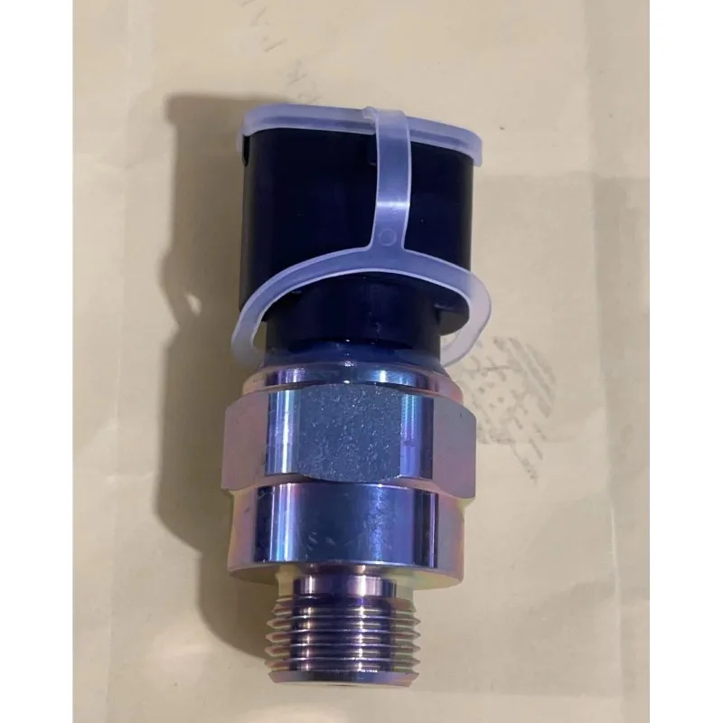 OEM 612600090915  5pcs SKOOT Brand Auto Parts Engine Oil Pressure Sensor for Weichai Shacman Truck  High-quality Wholesale