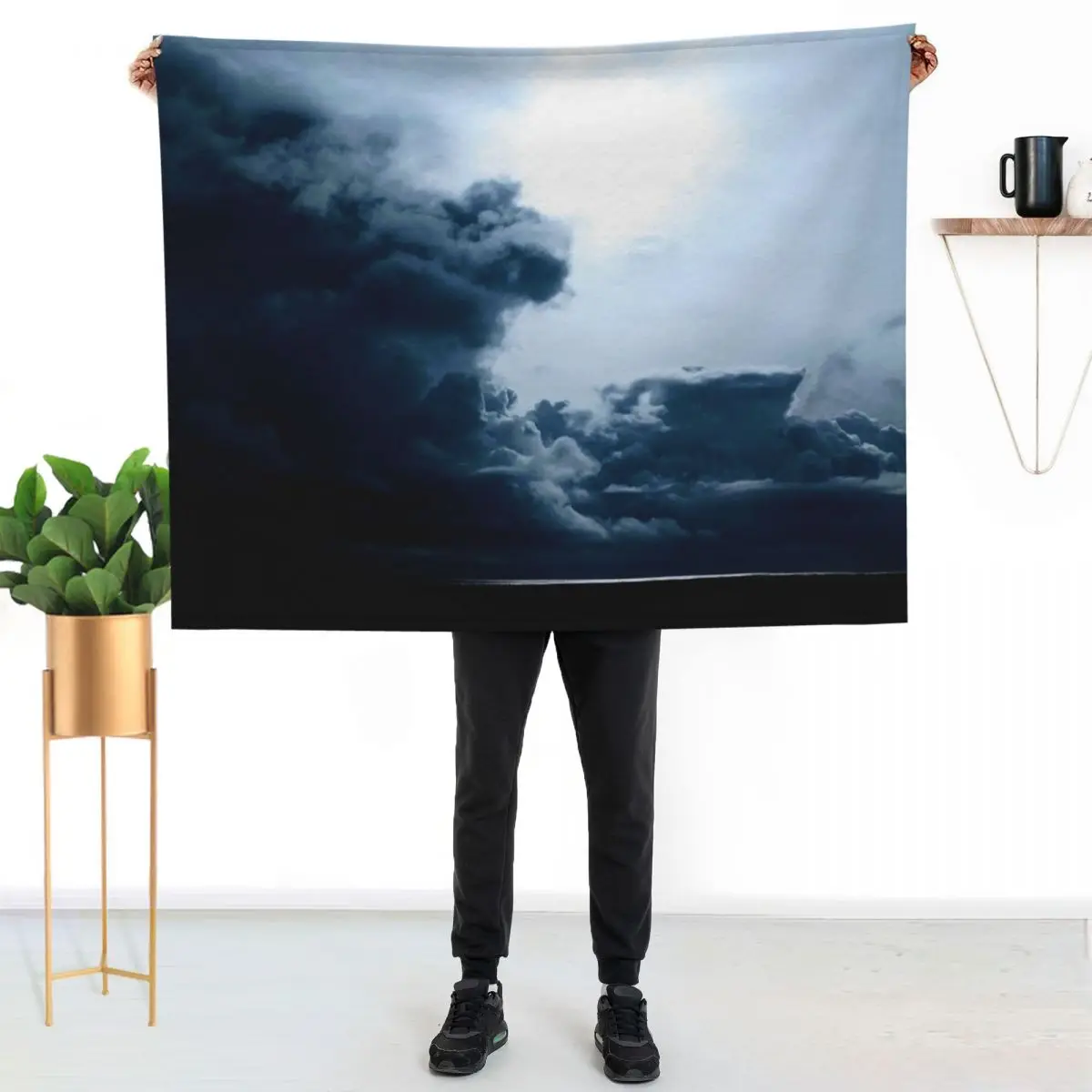 Storm Clouds Over The Sea Throw Blanket Bed Fashionable for winter for babies Heavy decorative Luxury St Blankets