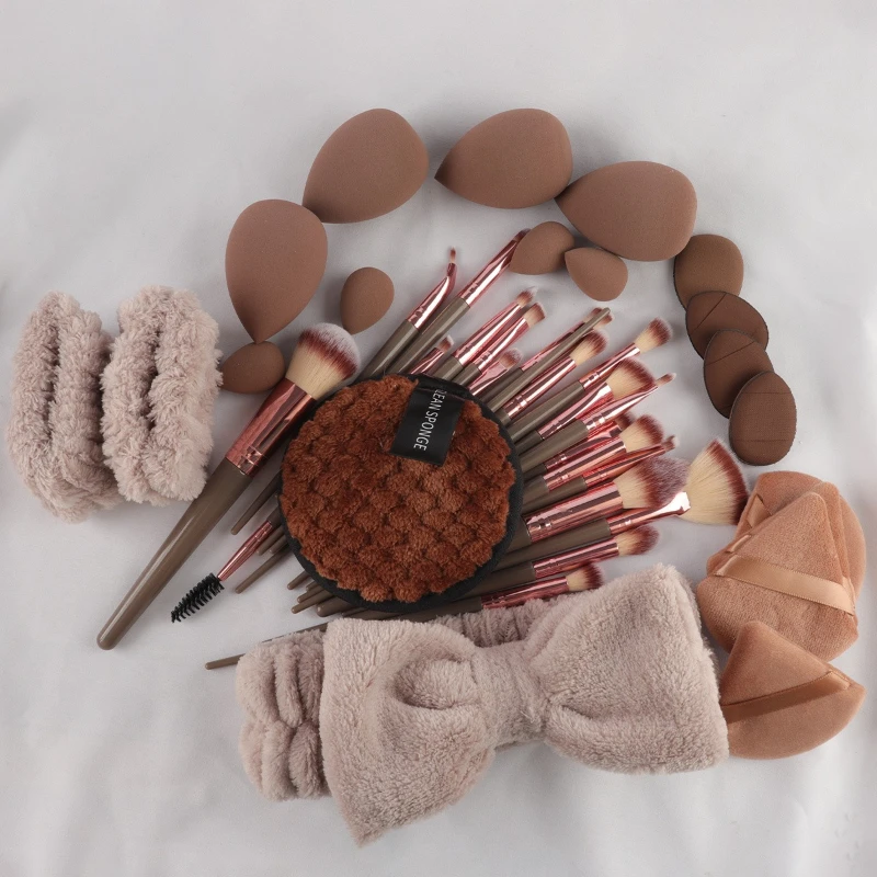 20/40pcs Professional Makeup Brush Set with Accessories for Combination Skin- Featuring Soft Brushes，Suitable for Beginners