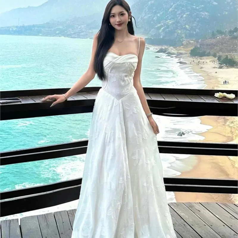 Hepburn Style White Embroidered Strap Dress Women's Seaside Vacation Waist-Tight Long Skirt