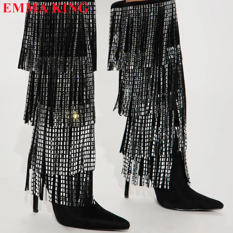 الفاخرة مصمم حجر الراين شرابة حذاء برقبة للركبة النساء الأسود كريستال أحذية طويلة النساء موضة مرحلة الحفلات أحذية السيدات 2024