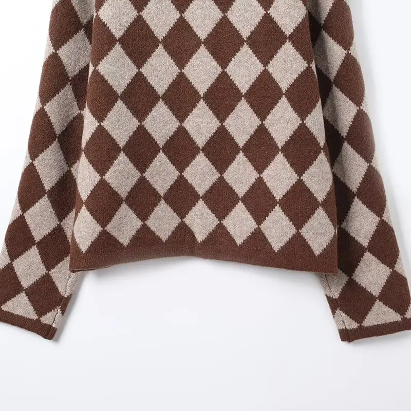 Fashion autumn and winter new women's sportswear diamond patterned jacquard knitted jacket casual round neck pocket knitted card