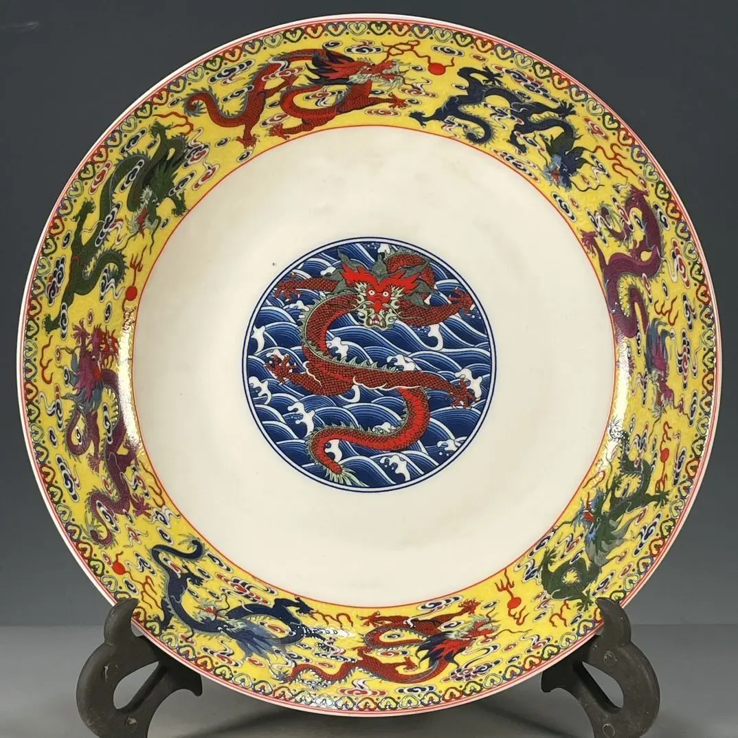 Chinese Replica Imperial Falangcai Porcelain Plate, Qianlong Official Kiln Style Vintage Oriental Collectible Decor Tray