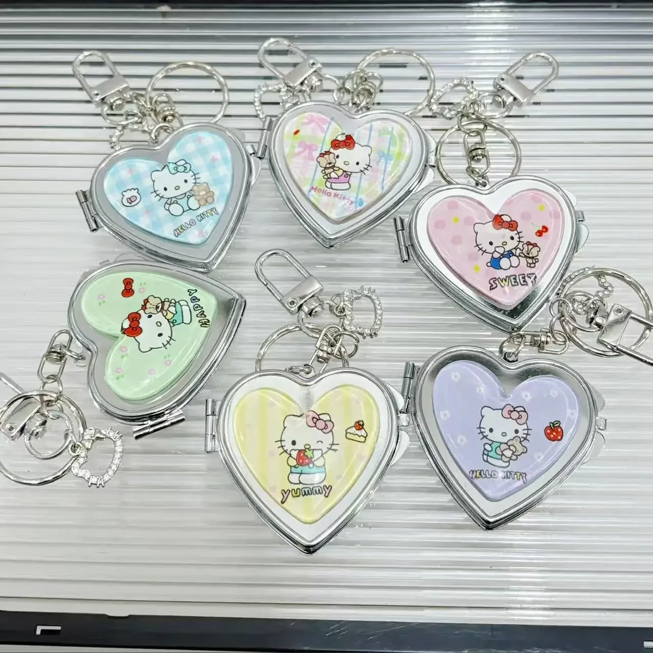 Korean Instagram Style Cute Cartoon  Love Portable Mirror Bag Pendant Makeup Portable Keychain Gift For Girlfriend - view 2