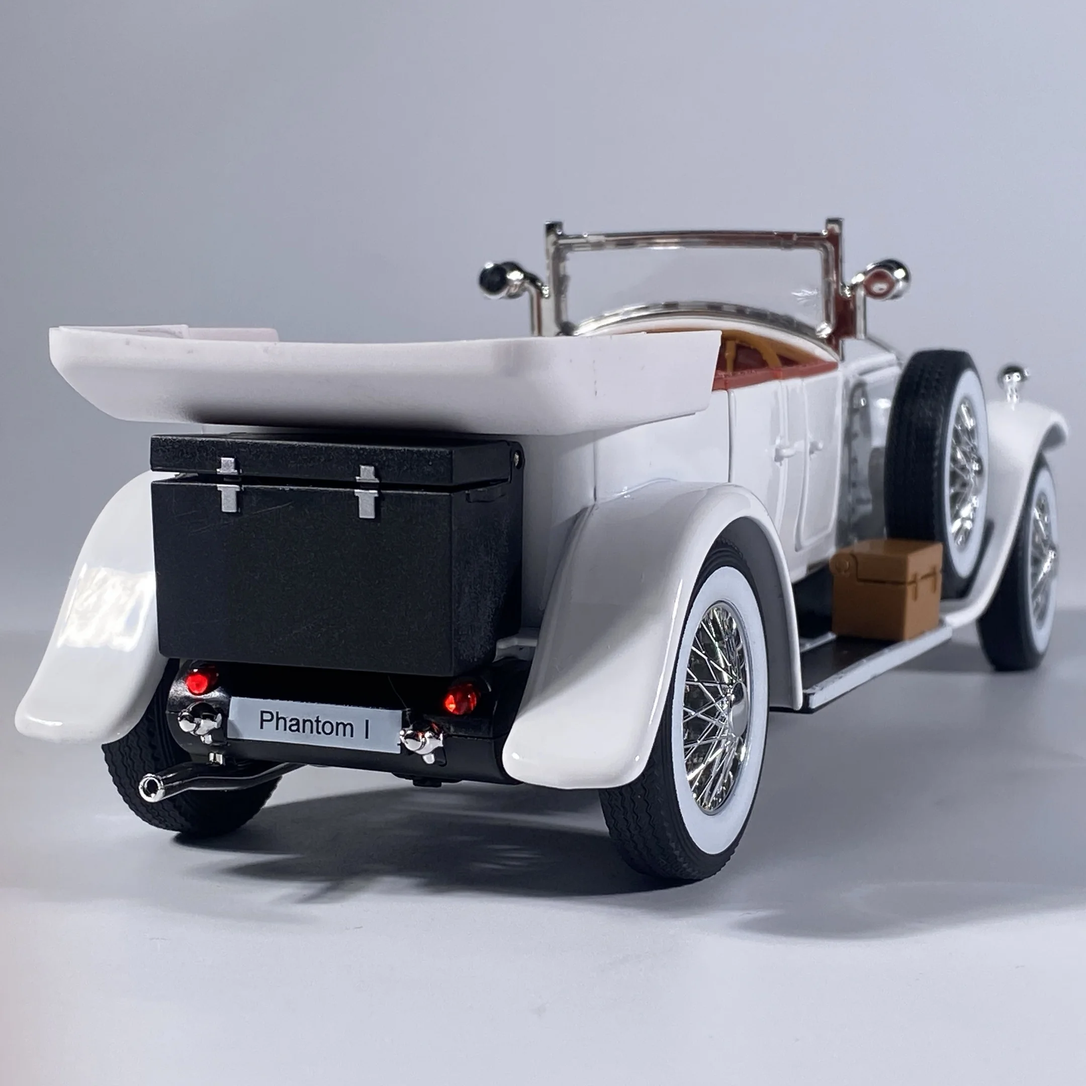 1:24 Rolls Royce Phantom I 1925 Роскошный автомобиль из сплава металла, литая под давлением модель автомобиля, звук и свет, откатная детская игрушечная машинка, коллекционные предметы