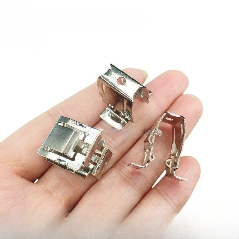 5 قطعة السيارات السحابة كليب الداخلية سقف مقبض مسند الذراع الحديد كليب قوس المعادن التجنيب برشام لأودي A3 A6L B7 Q3 Q5 A2L A7 A5