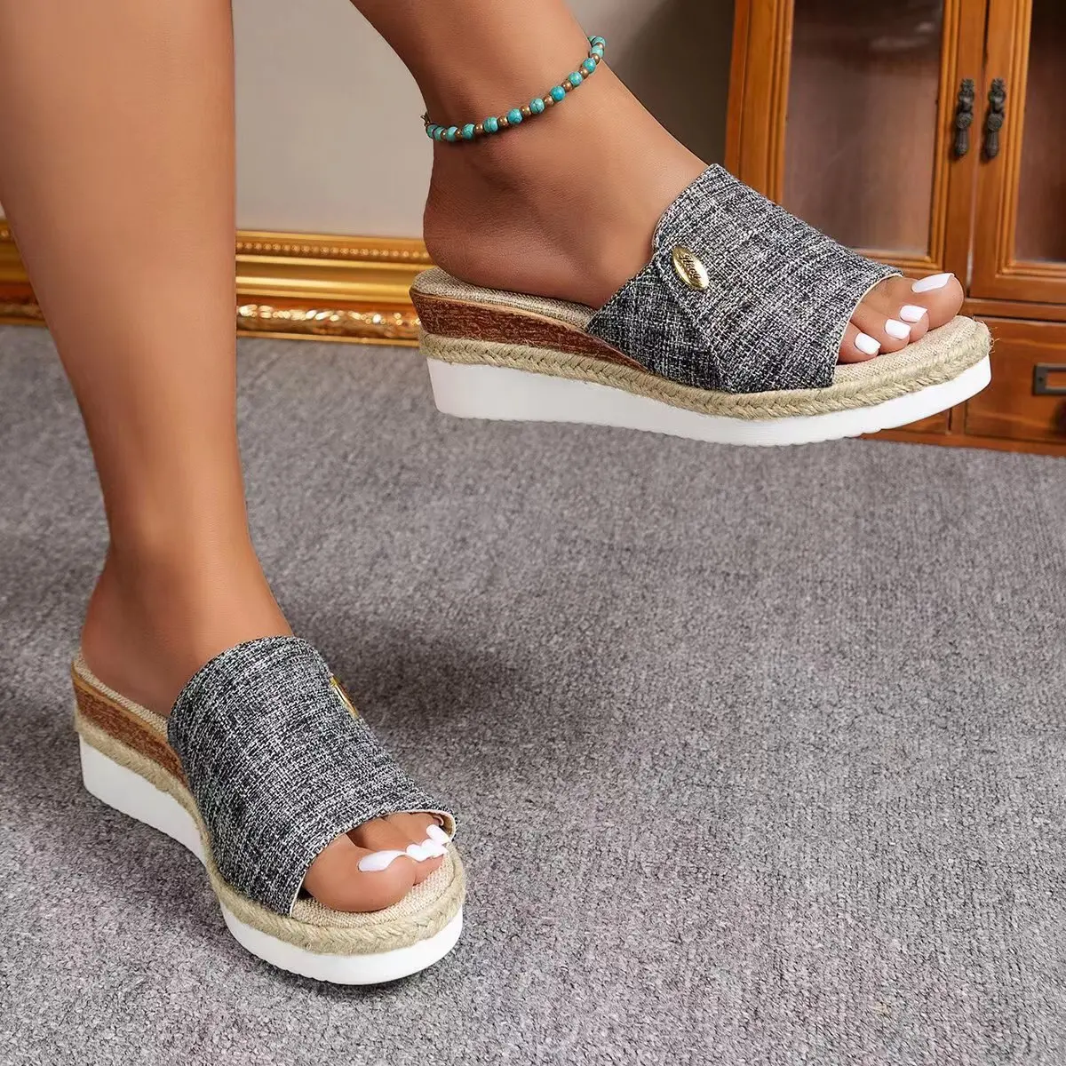 Womens High Heels Sandal Summer Leisure Wedges Sandals New Outdoor Beach Slippers Women Platform Mules Slipper Plus Size 43