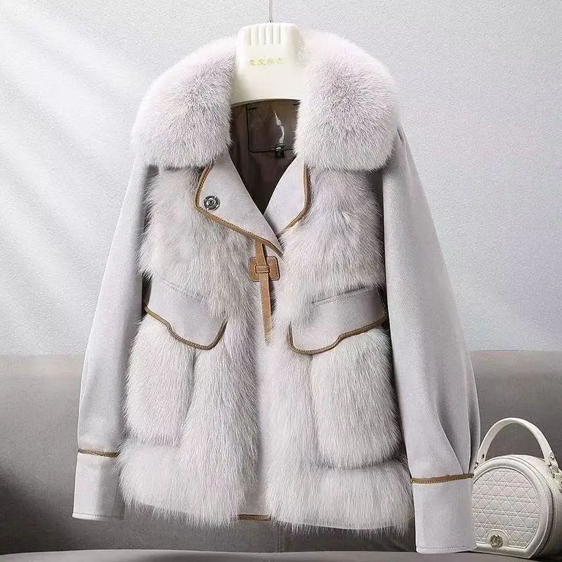 Manteau élégant avec ceinture et grand col en fourrure pour femme, veste d'hiver en fourrure de coton pour fille, tempérament à la mode, nouvelle collection 2025
