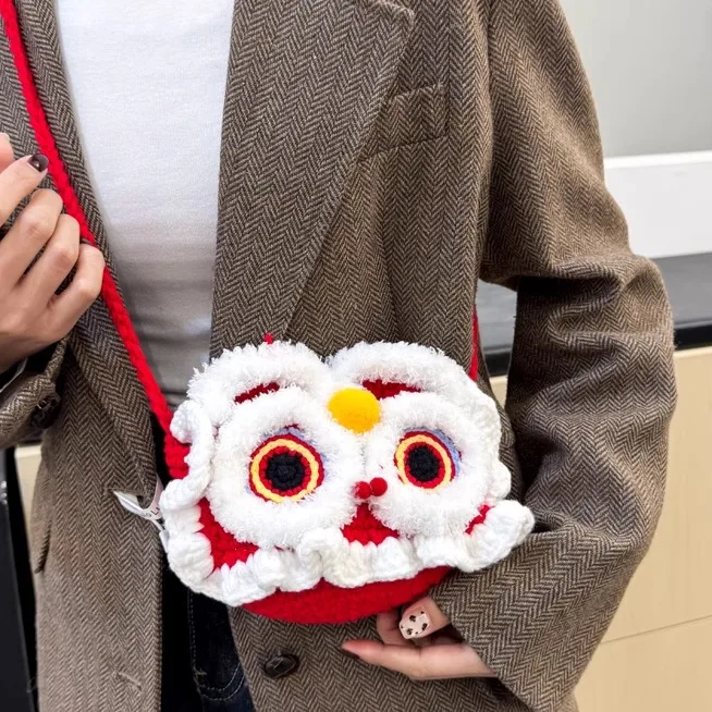 

Милая детская сумочка-кроссбоди в стиле модного красного новогоднего танца льва, сделанная своими руками, для девочек, квадратная, милая и стильная