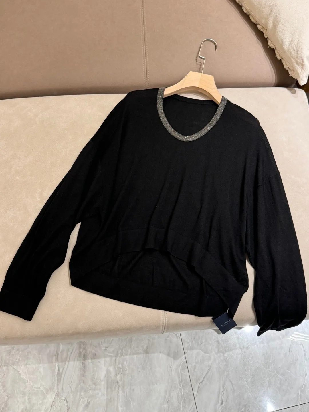 Fashionable casual round neck long sleeved loose merino wool top