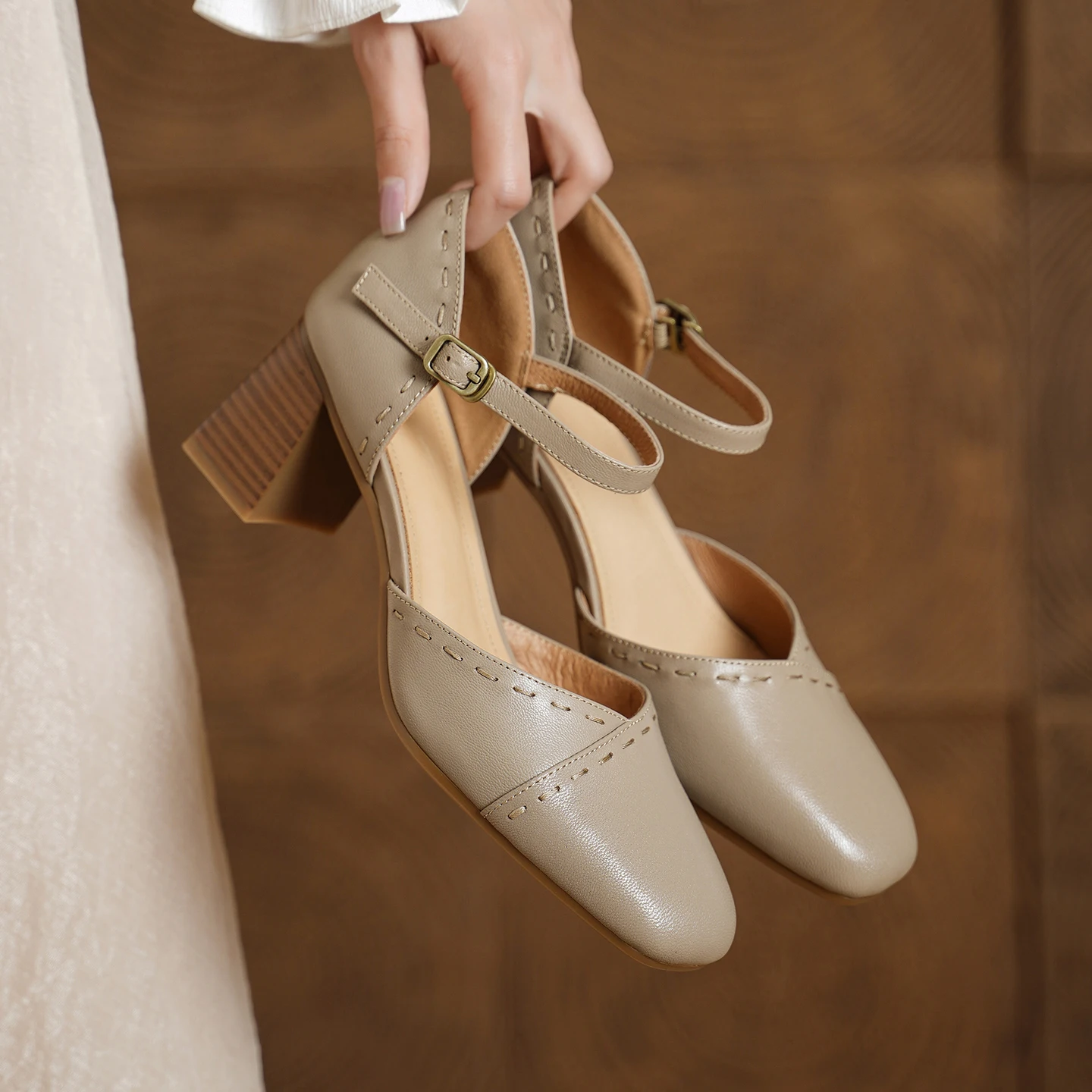 

2026 new summer women sandals natural leather 22-25cm cowhide+sheepskin+pigskin ankle-buckle hick heel women shoes fashion