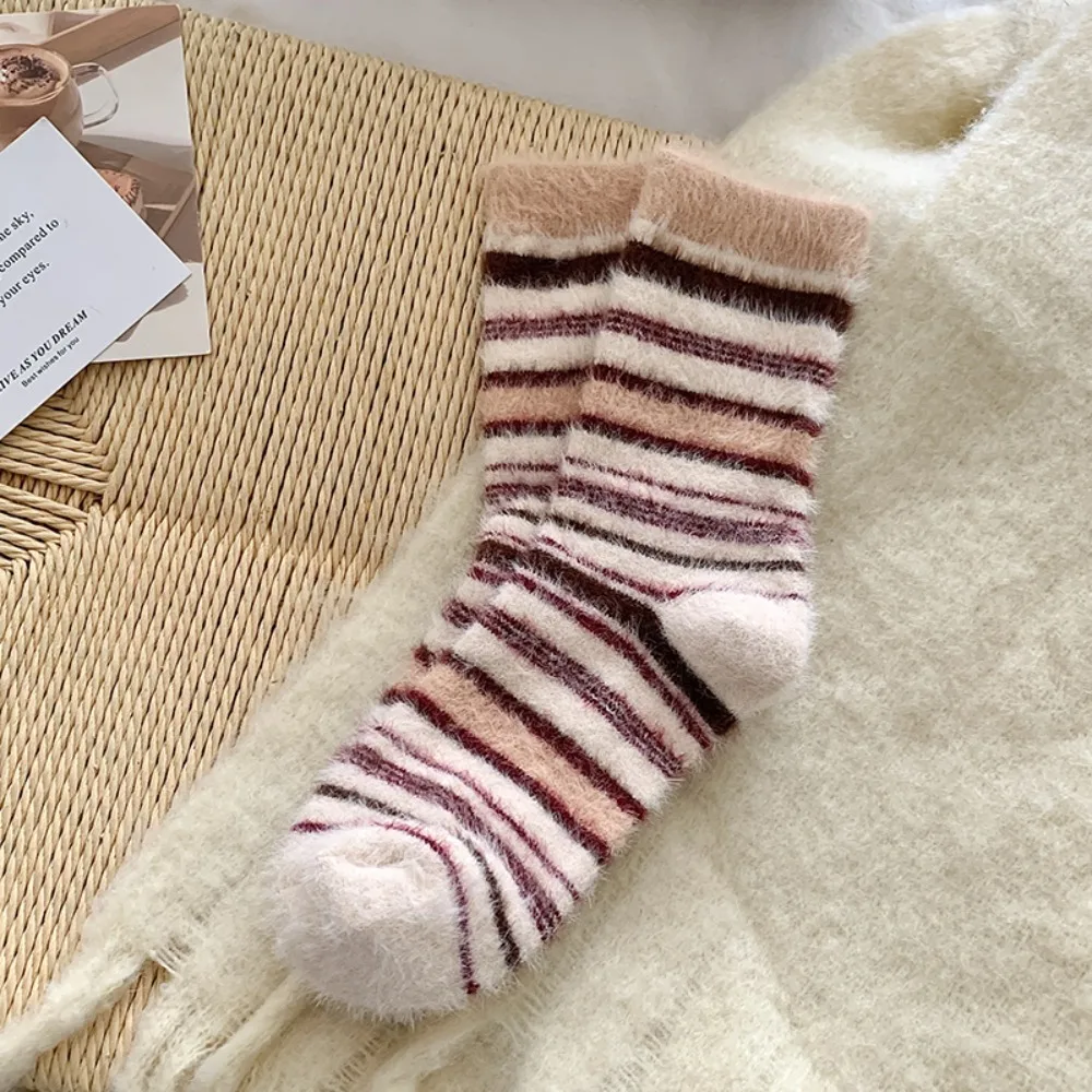 

Soft Striped Socks Thickened Warm Floor Socks Middle Tube Socks Women