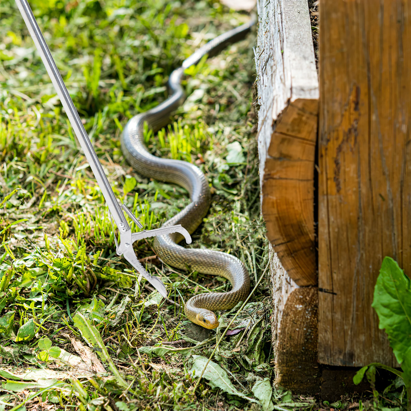 

Stainless Steel Snake Catcher Clip Folding Durable Practical Snake Grabber Tool for Home Garden Mountain Use Reptile Grabber