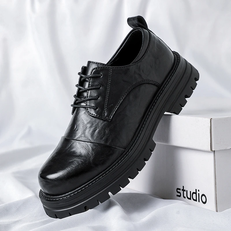 

Мужские кожаные туфли дерби Классический повседневный стиль Рабочее платье Вечеринка Свадебные туфли жениха в костюмах Черные туфли больших размеров на шнуровке