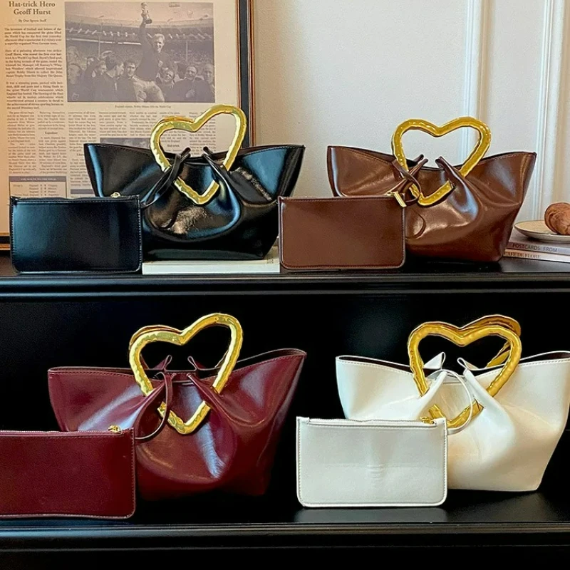 Fashionable Golden Heart-shaped Handle Handbag, New Vintage Large-capacity Versatile Commuter Tote Bag, Women's Daily Handbag view 5