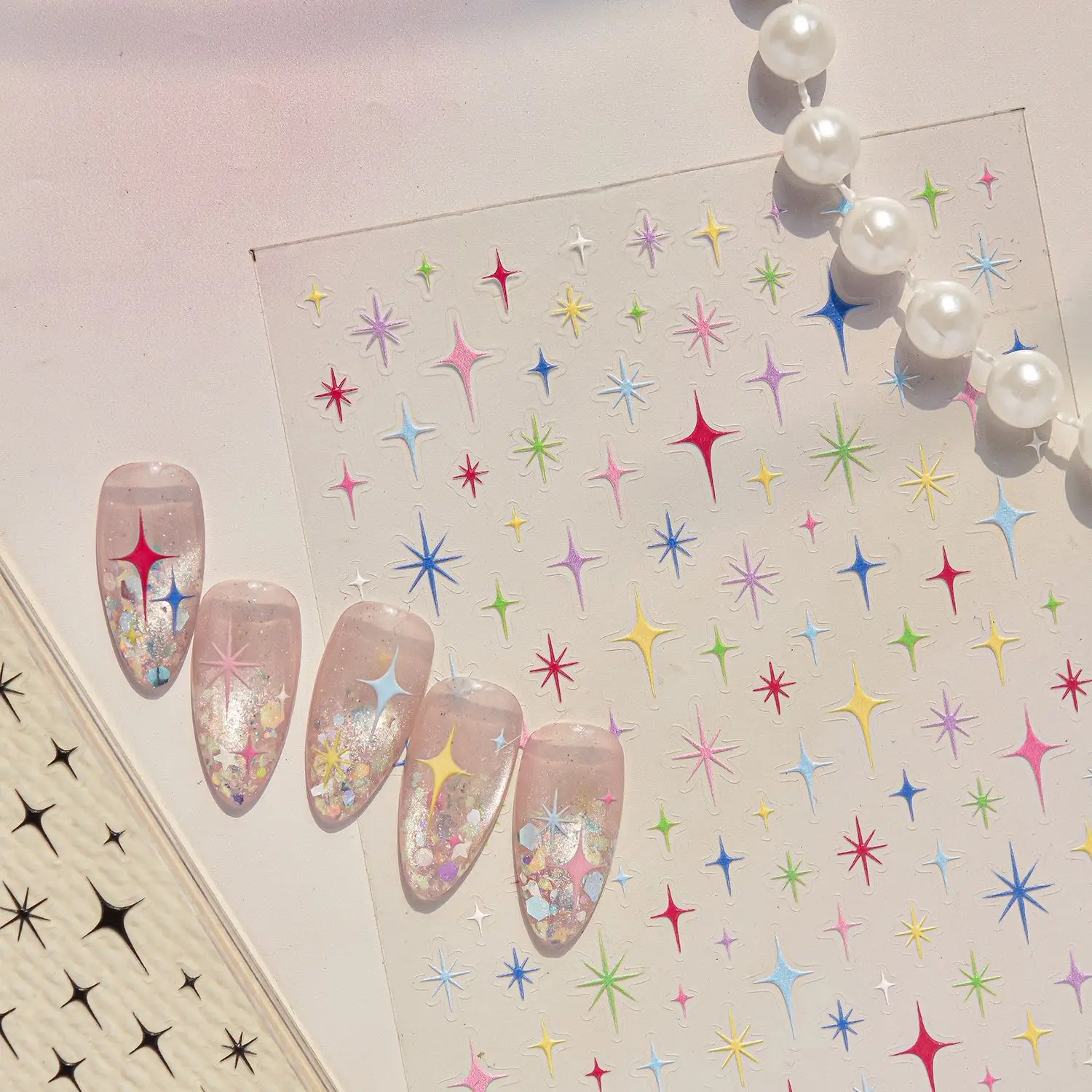 Glitzernde Vierpunkt-Stern-Kreuz-Nagelaufkleber, modern, minimalistisch, 5D, glänzend, geprägte Sterne, selbstklebende Abziehbilder, Maniküre-Zubehör
