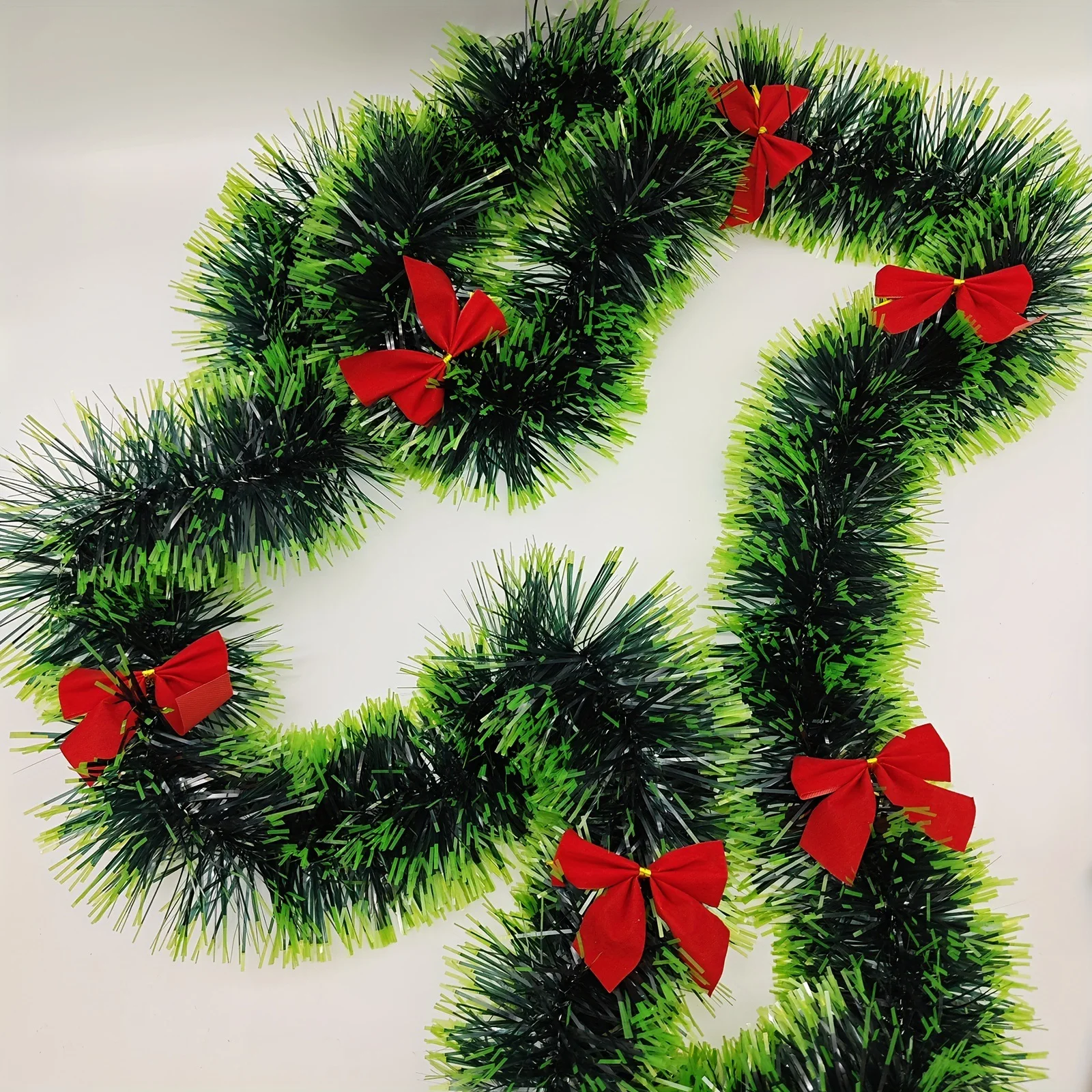 2-Meter-Long Dark Green White Border Christmas Snowflake Woolen Strip Ceiling Decoration Christmas Color Strip Decal Decoration